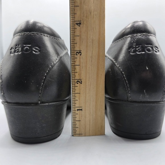 Taos Debut Shoes Womens 8 Black Leather Comfort Low Heel Slip On Cushioned - Picture 11 of 14